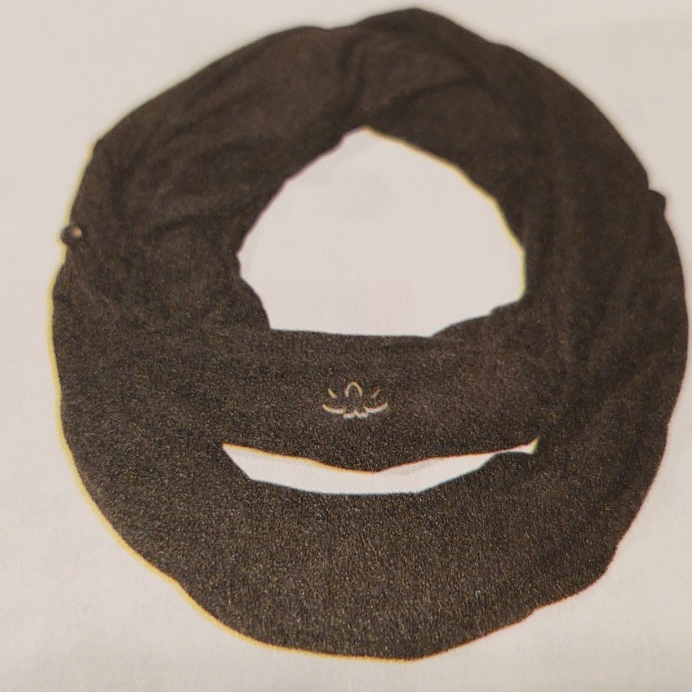 Beyond Yoga Hidden Pocket Infinity Scarf